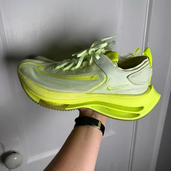 Nike Women’s Zoom Double Stacked in Volt size 9 - Picture 1 of 14